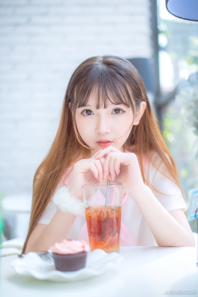幸福是可以通过学习来获得的，尽管它不是我们的母语。——韩寒